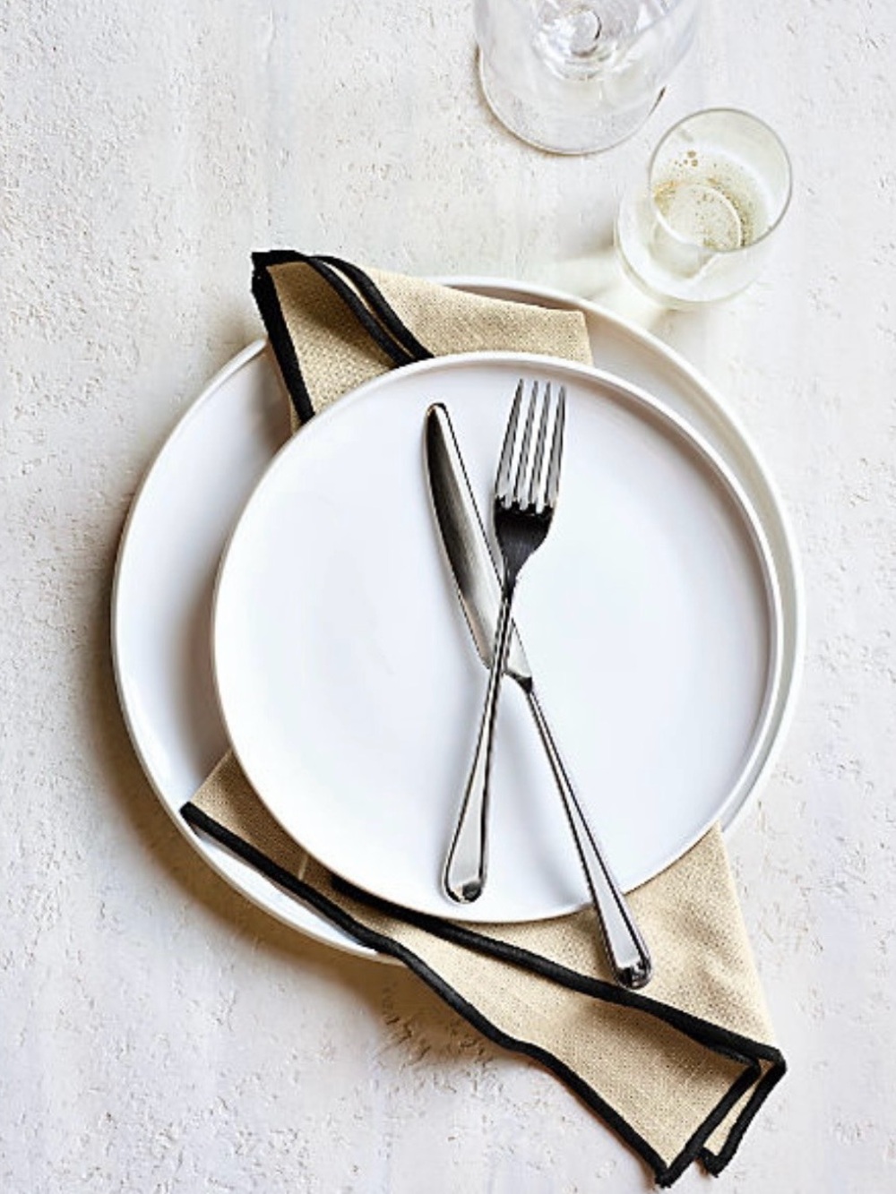 New! Crate&Barrel White Glazed Porcelain Salad Plates- Set of 4 - Picture 3 of 4
